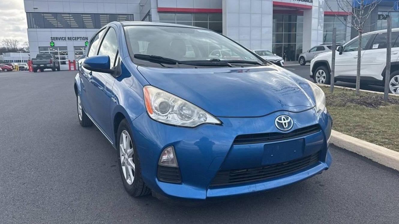 TOYOTA PRIUS C 2012 JTDKDTB3XC1029705 image